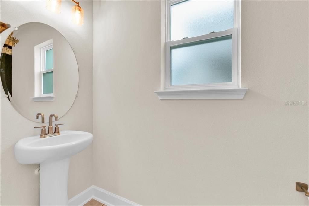 Active With Contract: $2,350 (4 beds, 2 baths, 2335 Square Feet)