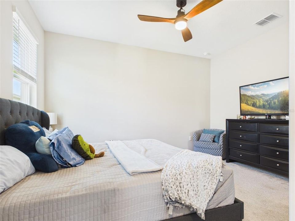 For Sale: $469,000 (4 beds, 3 baths, 2645 Square Feet)