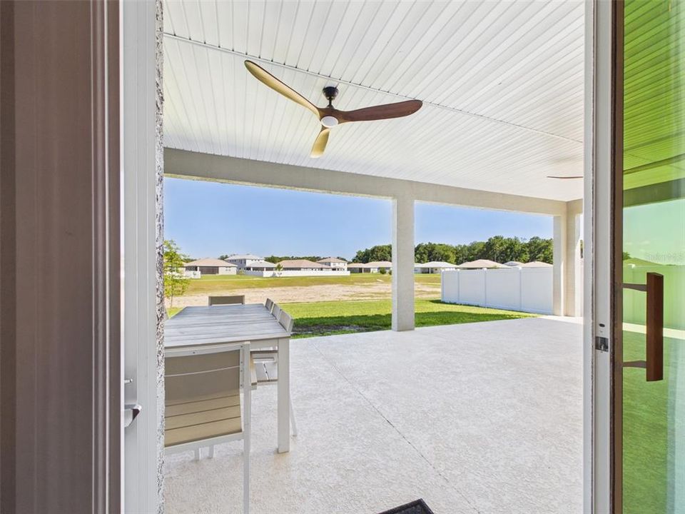 For Sale: $469,000 (4 beds, 3 baths, 2645 Square Feet)