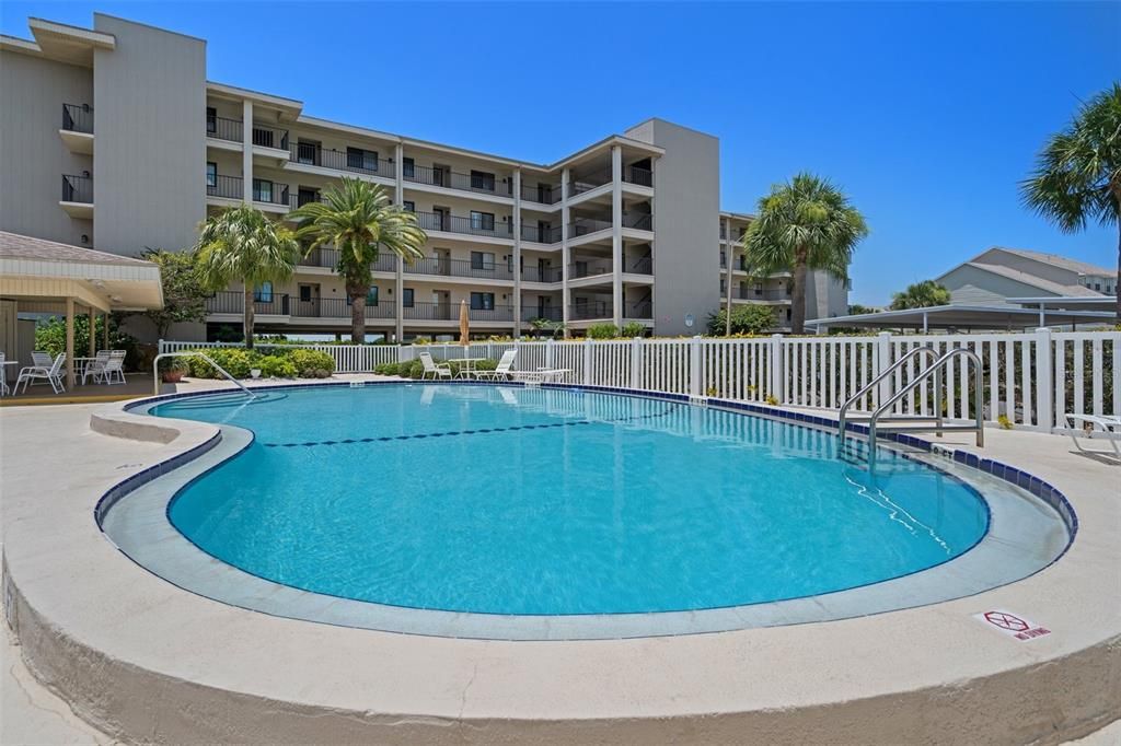 For Rent: $1,900 (2 beds, 2 baths, 1025 Square Feet)
