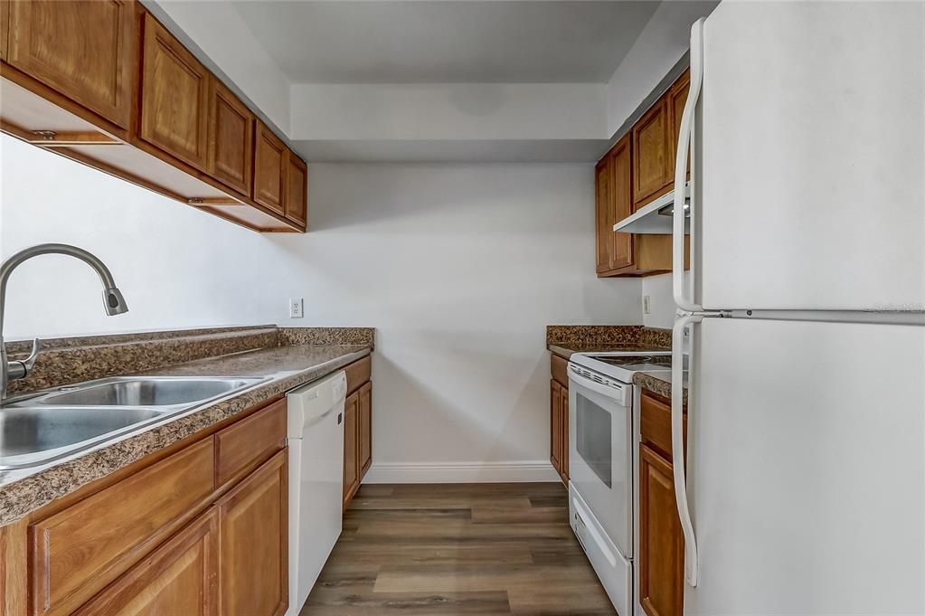 For Sale: $940,000 (8 beds, 0 baths, 4296 Square Feet)