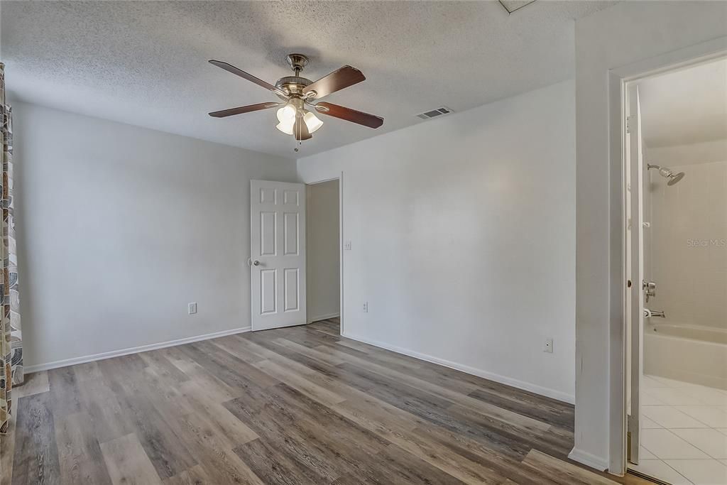 For Sale: $940,000 (8 beds, 0 baths, 4296 Square Feet)