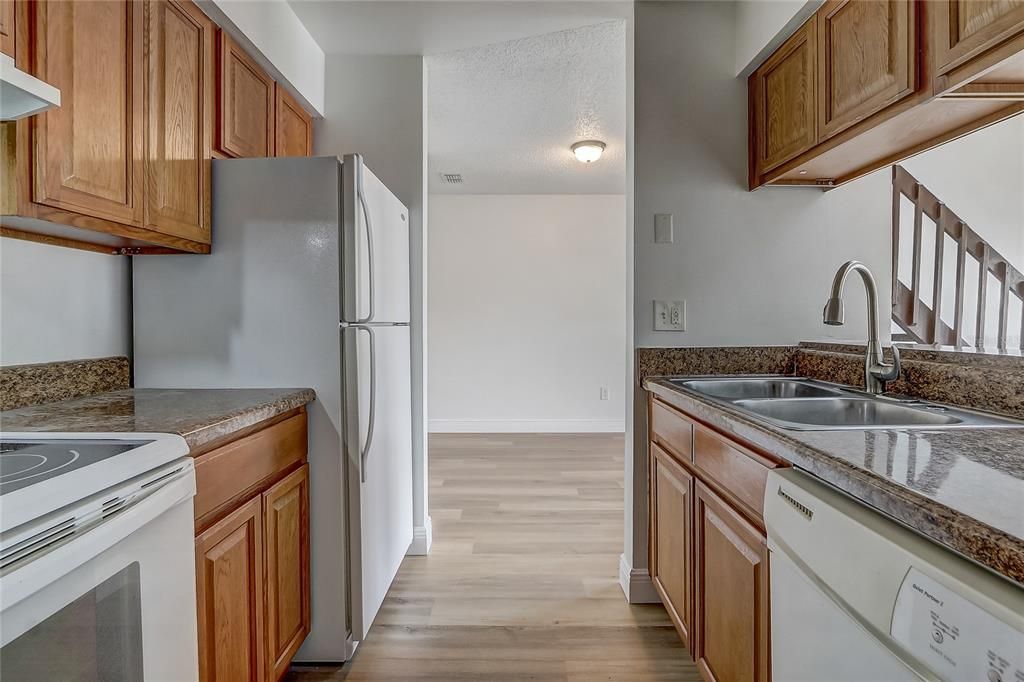 For Sale: $940,000 (8 beds, 0 baths, 4296 Square Feet)