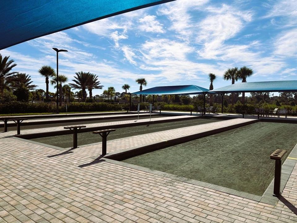 For Rent: $2,750 (2 beds, 2 baths, 1442 Square Feet)