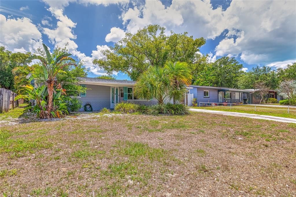 For Sale: $318,900 (3 beds, 1 baths, 1128 Square Feet)