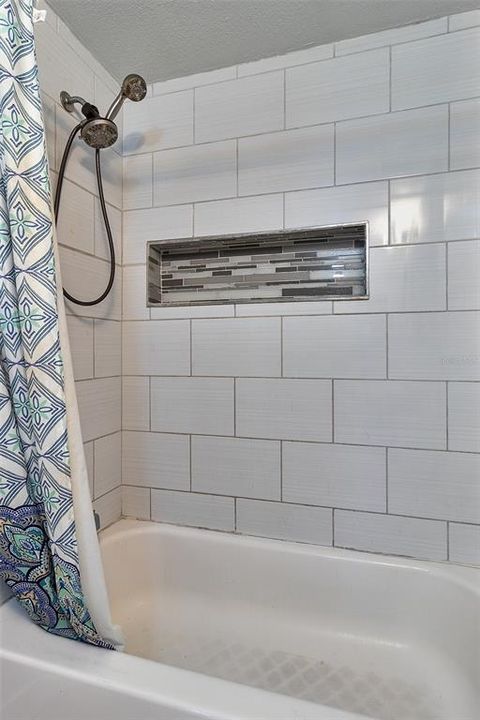 For Sale: $318,900 (3 beds, 1 baths, 1128 Square Feet)