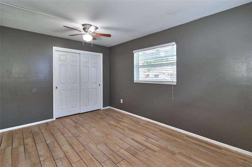 For Sale: $318,900 (3 beds, 1 baths, 1128 Square Feet)