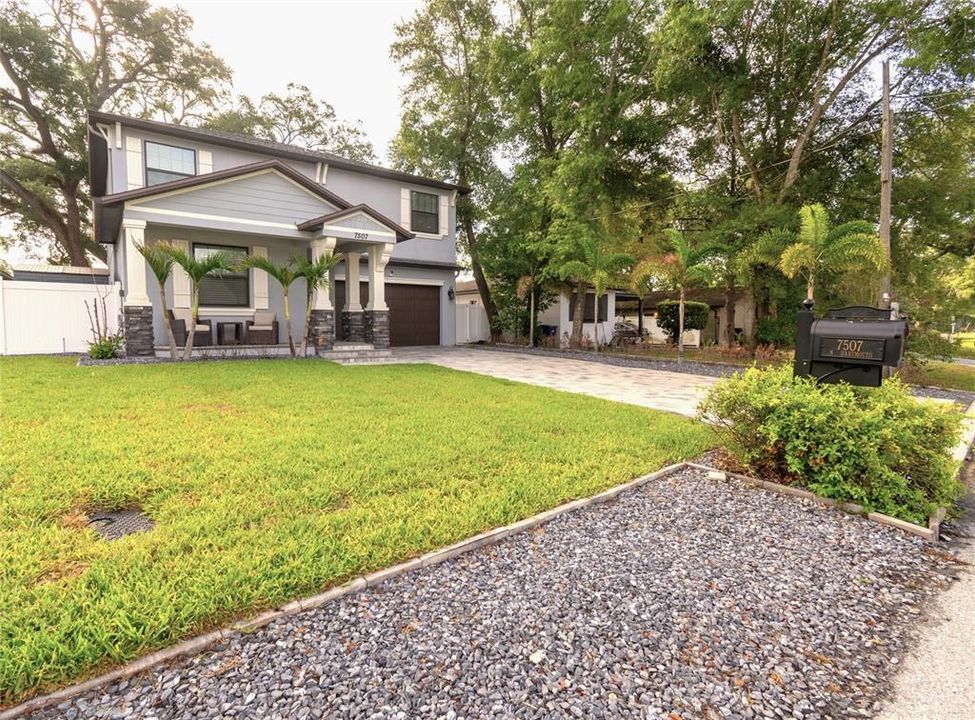 For Sale: $739,900 (4 beds, 3 baths, 2518 Square Feet)