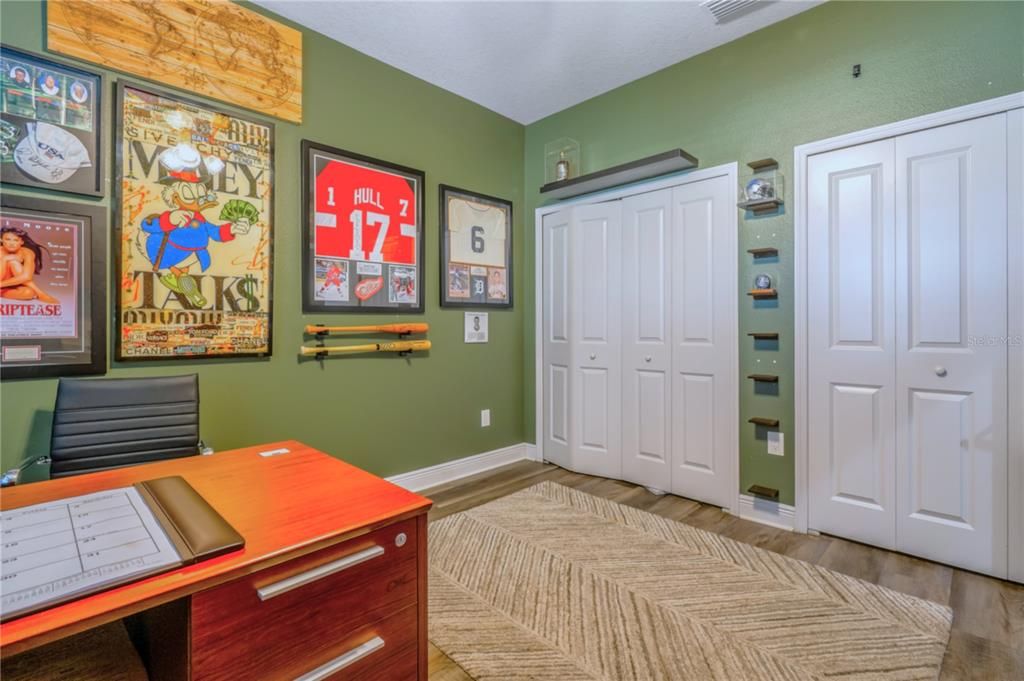 For Sale: $739,900 (4 beds, 3 baths, 2518 Square Feet)