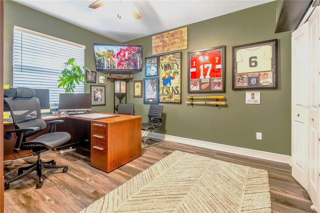 For Sale: $739,900 (4 beds, 3 baths, 2518 Square Feet)