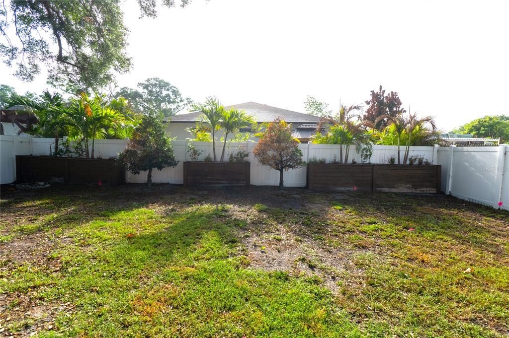 For Sale: $739,900 (4 beds, 3 baths, 2518 Square Feet)