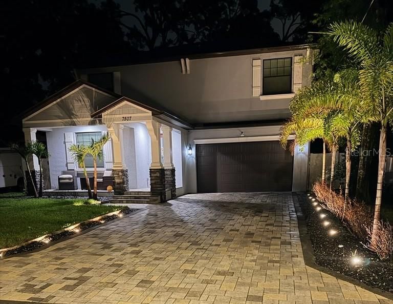 For Sale: $739,900 (4 beds, 3 baths, 2518 Square Feet)