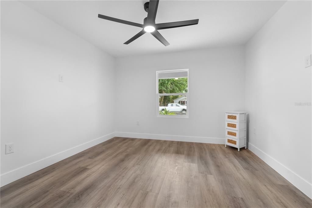 Activo con contrato: $335,000 (2 camas, 2 baños, 1100 Pies cuadrados)