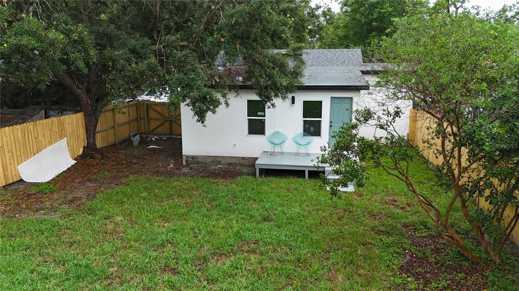 Activo con contrato: $335,000 (2 camas, 2 baños, 1100 Pies cuadrados)