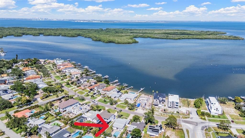 En Venta: $610,000 (3 camas, 2 baños, 1953 Pies cuadrados)