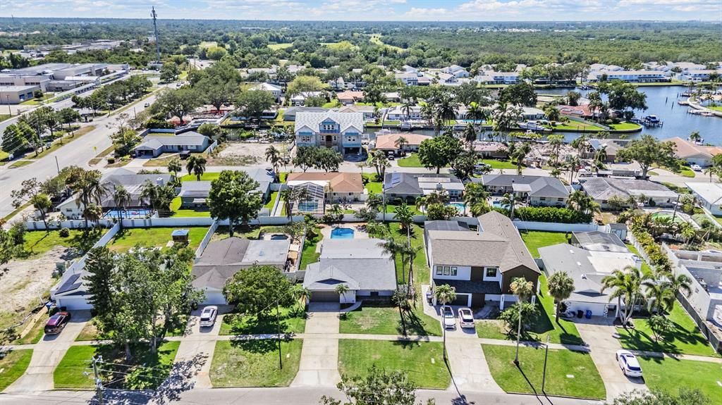 En Venta: $610,000 (3 camas, 2 baños, 1953 Pies cuadrados)