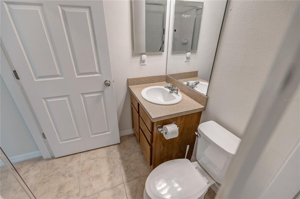 For Sale: $400,000 (5 beds, 3 baths, 2710 Square Feet)