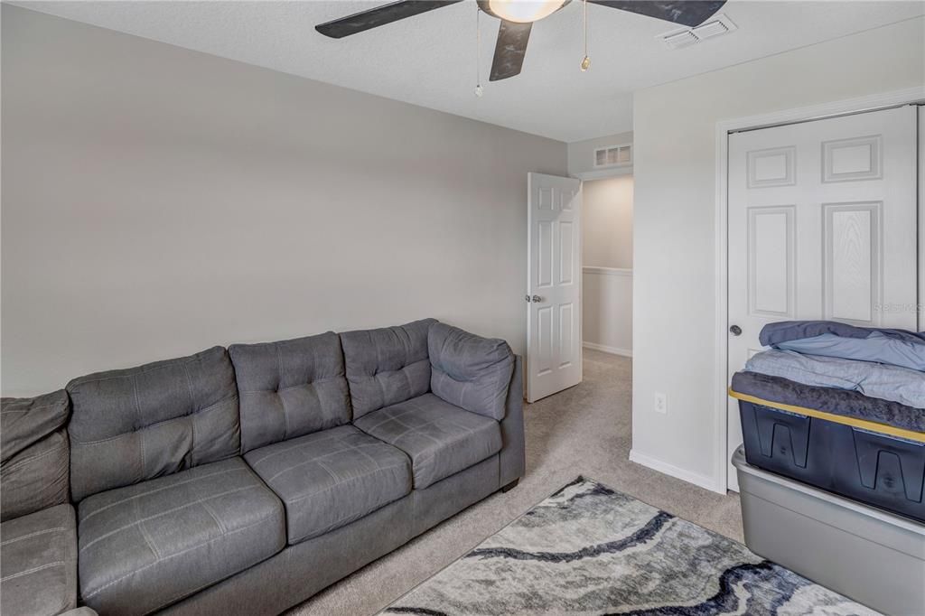 For Sale: $400,000 (5 beds, 3 baths, 2710 Square Feet)