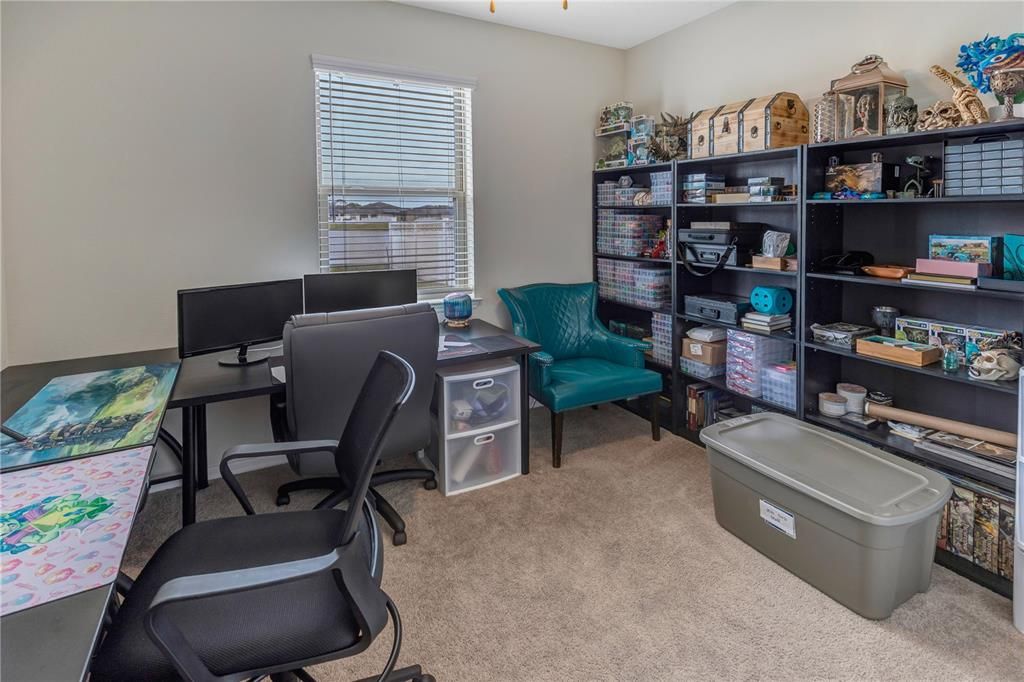 For Sale: $400,000 (5 beds, 3 baths, 2710 Square Feet)