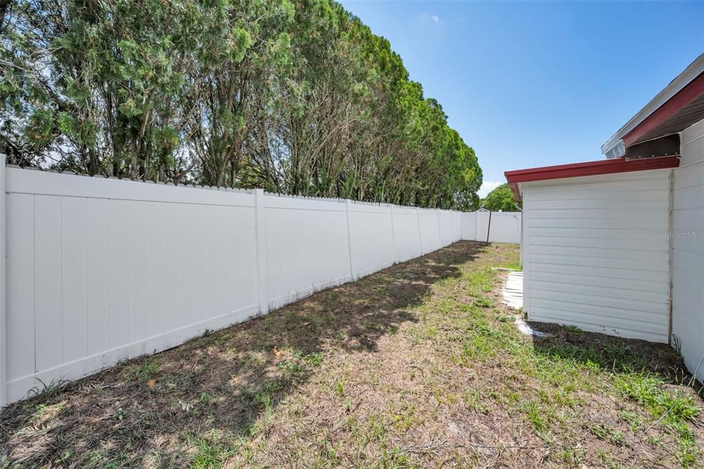 Activo con contrato: $220,000 (3 camas, 2 baños, 1261 Pies cuadrados)