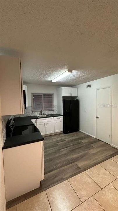 For Rent: $1,600 (2 beds, 2 baths, 1005 Square Feet)