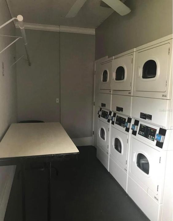 For Rent: $1,600 (2 beds, 2 baths, 1005 Square Feet)
