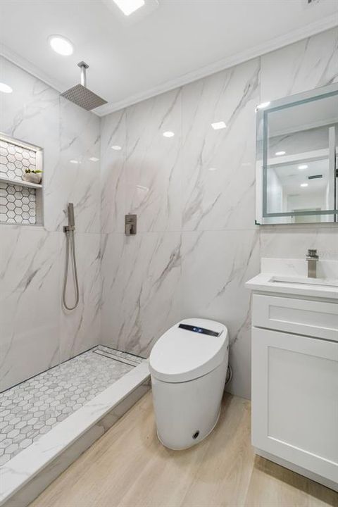 For Sale: $419,500 (4 beds, 2 baths, 1392 Square Feet)