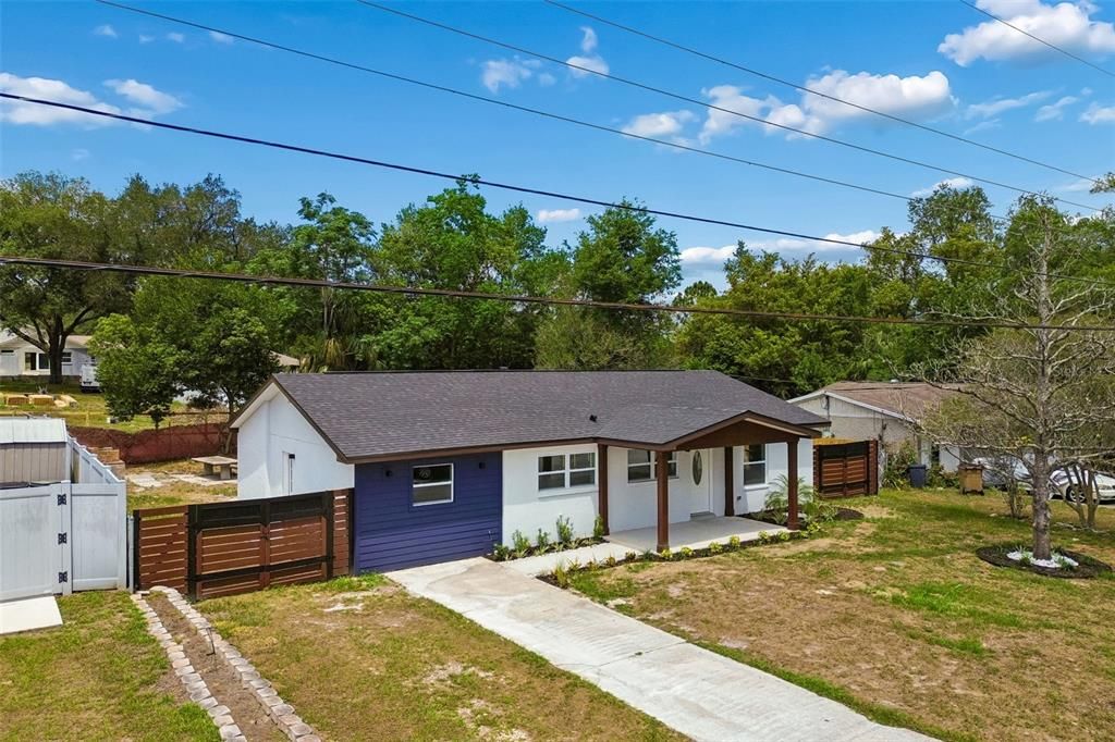 For Sale: $419,500 (4 beds, 2 baths, 1392 Square Feet)