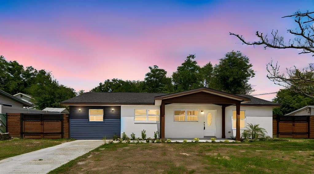 For Sale: $419,500 (4 beds, 2 baths, 1392 Square Feet)