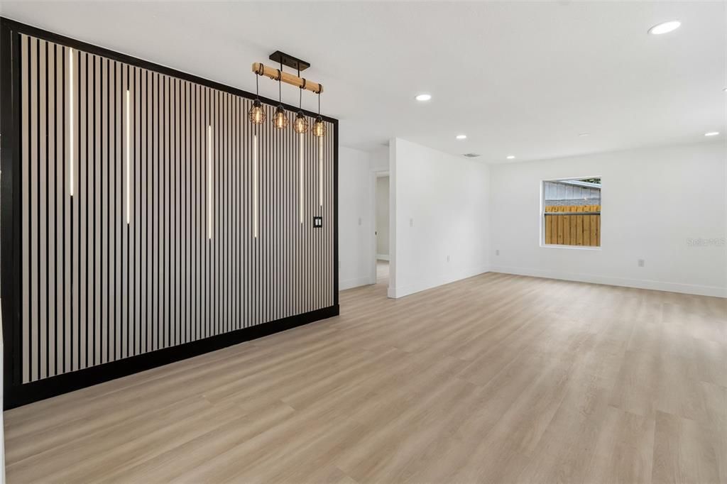 For Sale: $419,500 (4 beds, 2 baths, 1392 Square Feet)