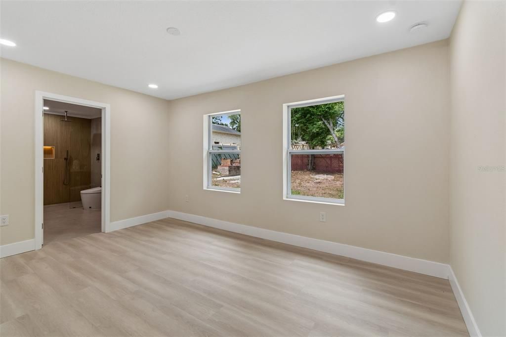 For Sale: $419,500 (4 beds, 2 baths, 1392 Square Feet)