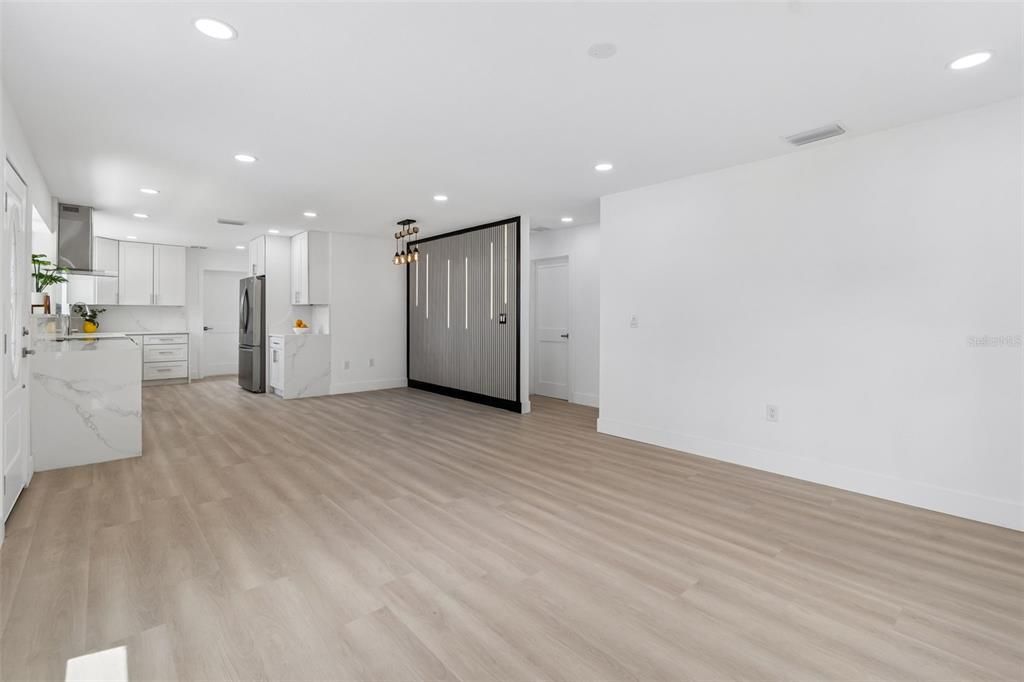 For Sale: $419,500 (4 beds, 2 baths, 1392 Square Feet)