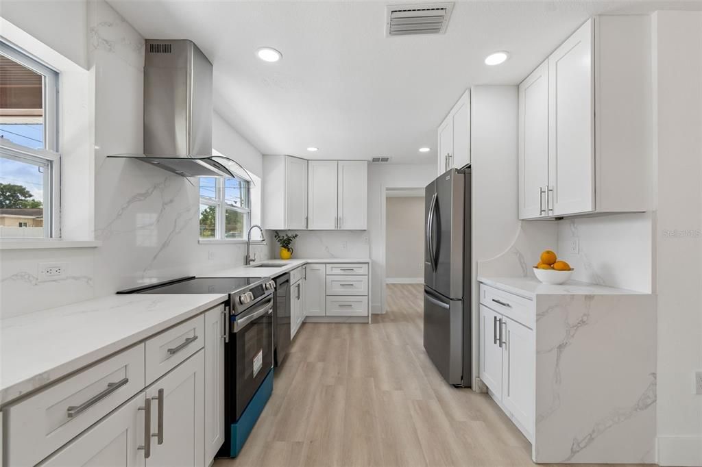 For Sale: $419,500 (4 beds, 2 baths, 1392 Square Feet)