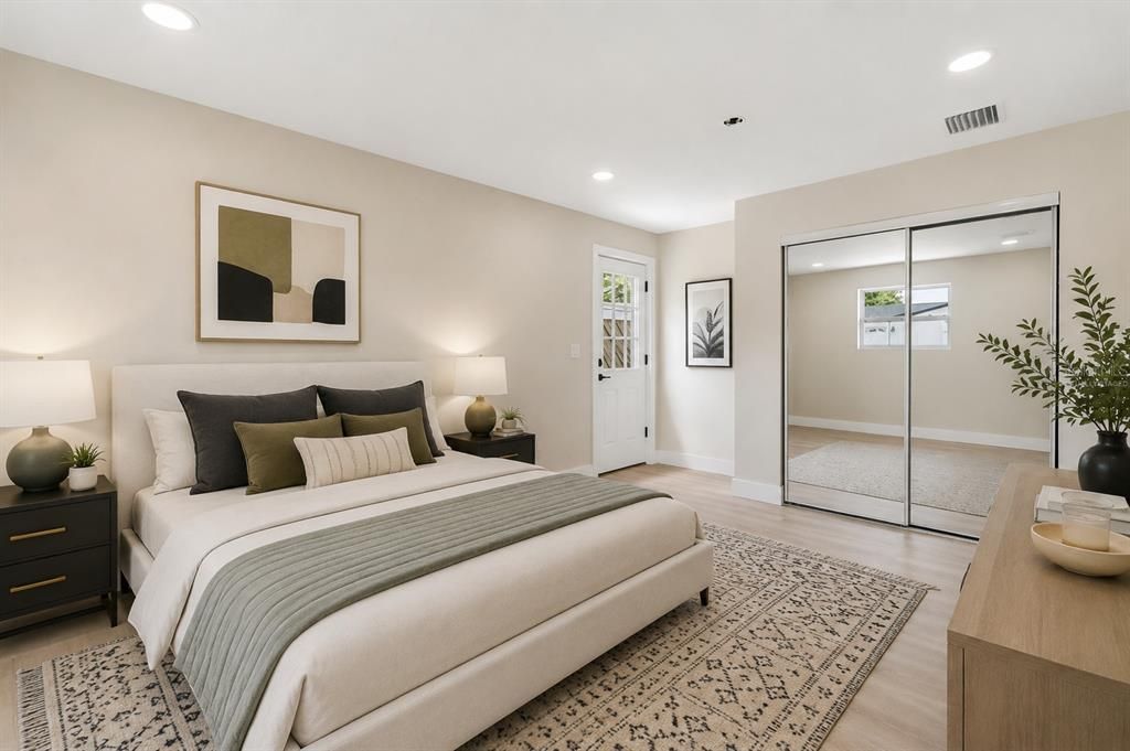 For Sale: $419,500 (4 beds, 2 baths, 1392 Square Feet)
