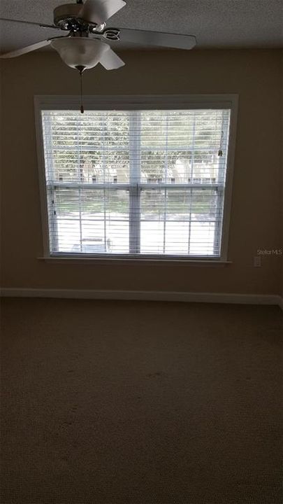 For Rent: $1,450 (1 beds, 1 baths, 830 Square Feet)