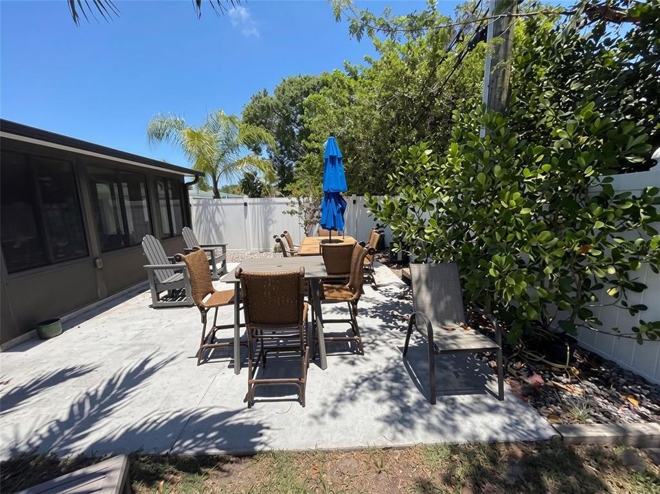 En Venta: $349,900 (2 camas, 2 baños, 1306 Pies cuadrados)