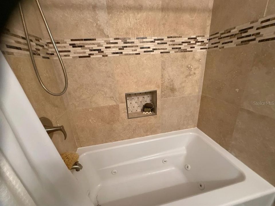 En Venta: $349,900 (2 camas, 2 baños, 1306 Pies cuadrados)