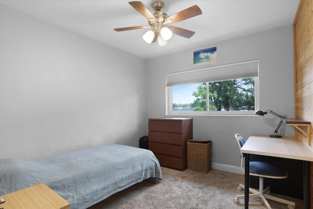 For Sale: $319,000 (4 beds, 2 baths, 1552 Square Feet)