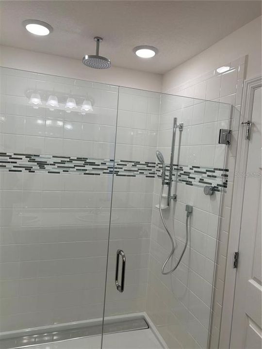 В аренду: $2,350 (4 спален, 2 ванн, 1868 Квадратных фут)