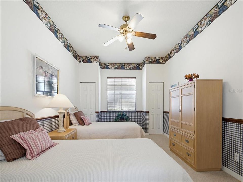 For Sale: $320,000 (3 beds, 2 baths, 1859 Square Feet)