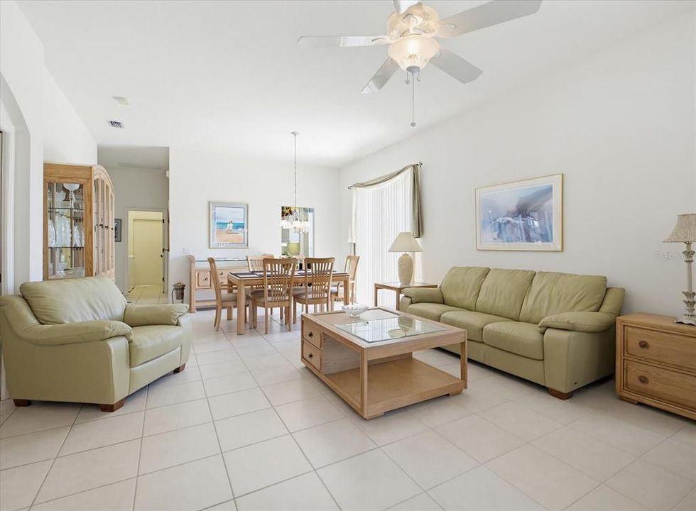 For Sale: $320,000 (3 beds, 2 baths, 1859 Square Feet)