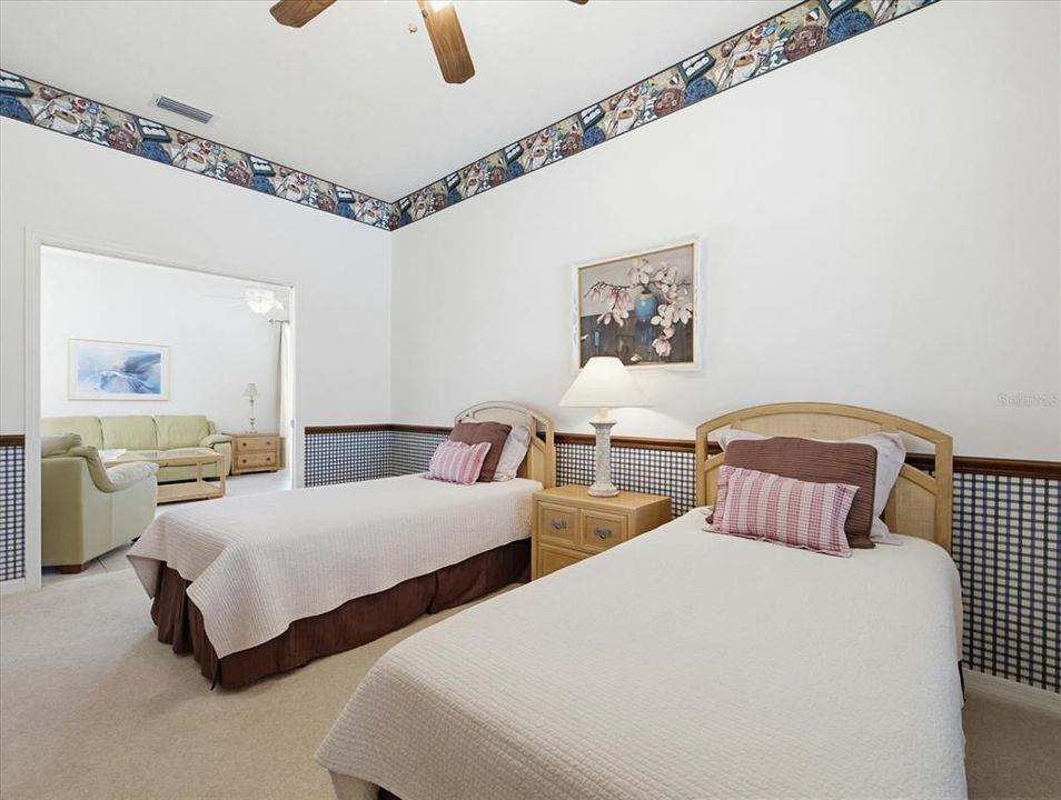 For Sale: $320,000 (3 beds, 2 baths, 1859 Square Feet)