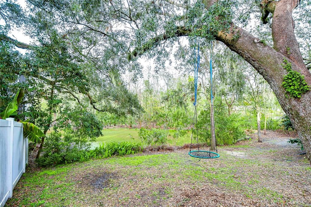 En Venta: $349,000 (3 camas, 2 baños, 2310 Pies cuadrados)
