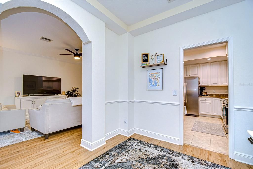 En Venta: $349,000 (3 camas, 2 baños, 2310 Pies cuadrados)