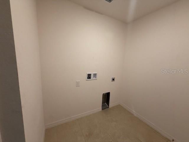 For Sale: $213,000 (3 beds, 2 baths, 1401 Square Feet)