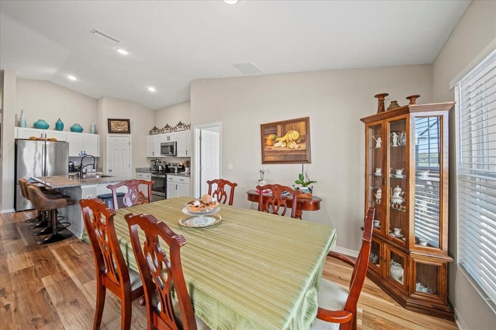 En Venta: $339,999 (4 camas, 2 baños, 1848 Pies cuadrados)