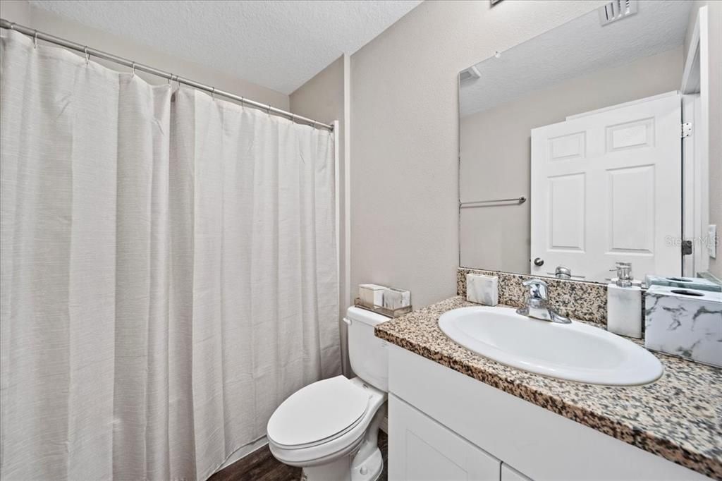 En Venta: $339,999 (4 camas, 2 baños, 1848 Pies cuadrados)