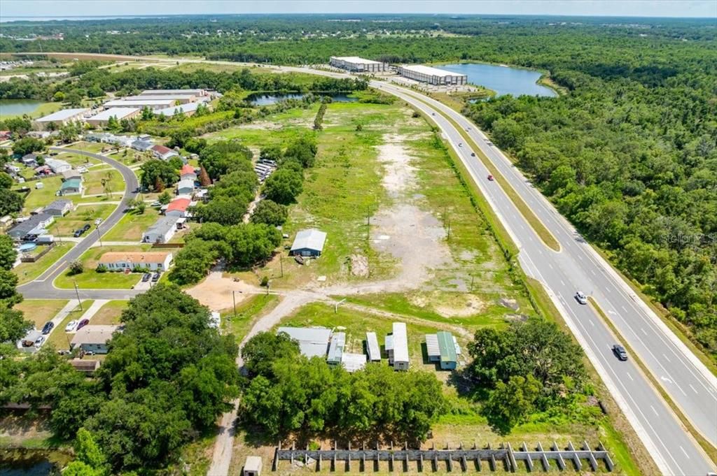 На продажу: $6,150,000 (14.26 acres)