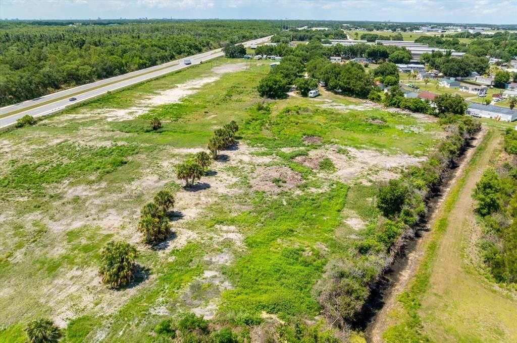 На продажу: $6,150,000 (14.26 acres)