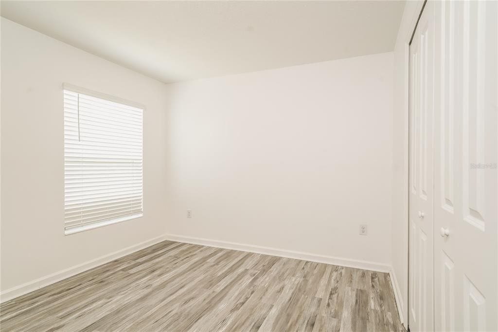 For Sale: $275,000 (4 beds, 2 baths, 1599 Square Feet)